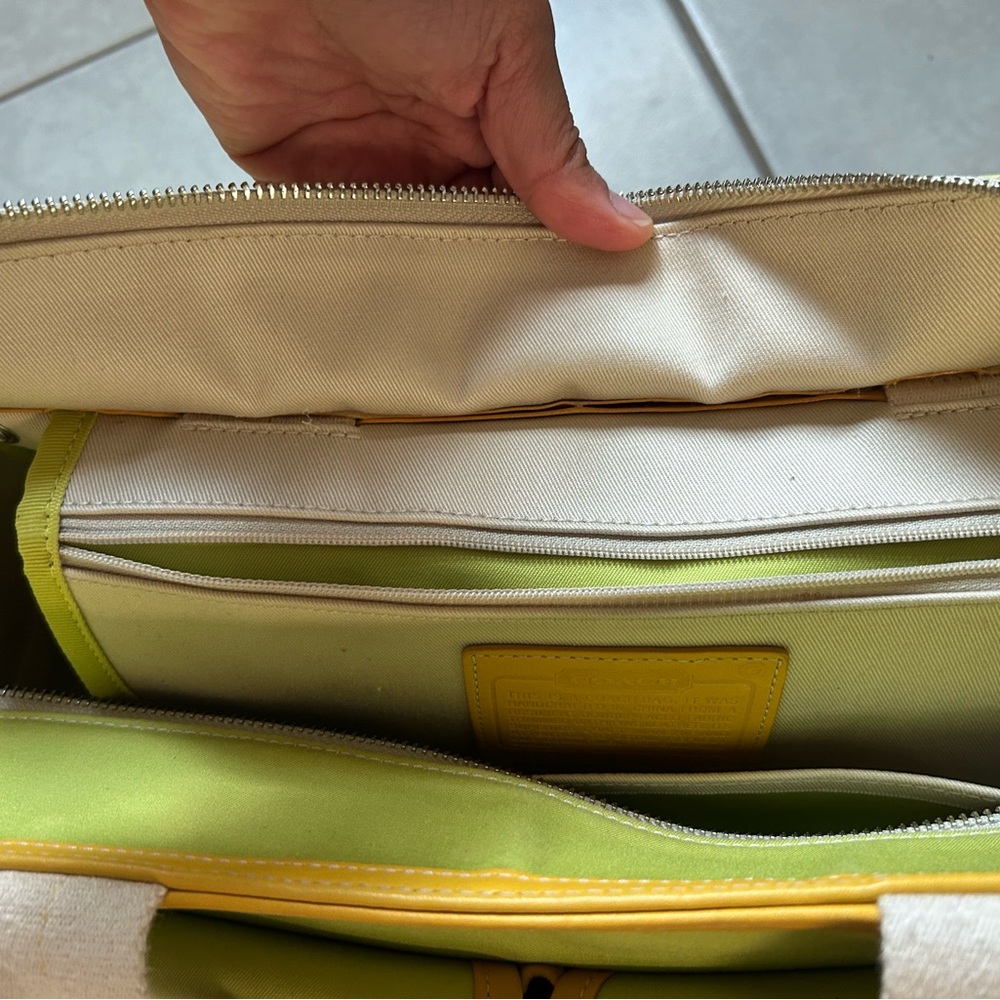 Coach Vintage Garden Tote Green Apple/ Yellow - Picture 12 of 16